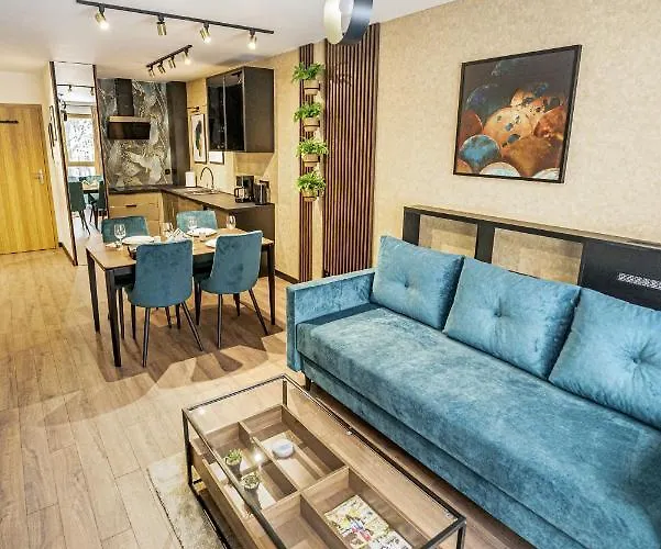 Kilińskiego 17a,2 *